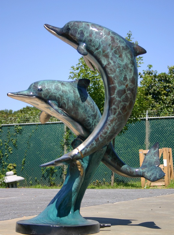 Details about   Jumping Dolphin Sculpture 3"x 4"x4.5" Bronze Black Nautical Transitional Decor 